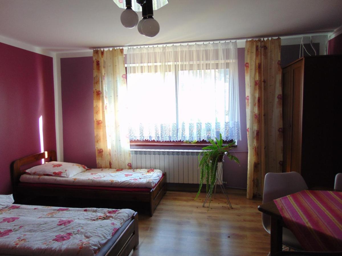 Villa Pod Roza Kasina Wielka Exterior foto